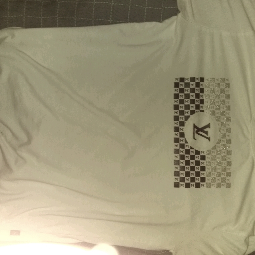 COPY - Mens Louis Vuitton t shirt xl